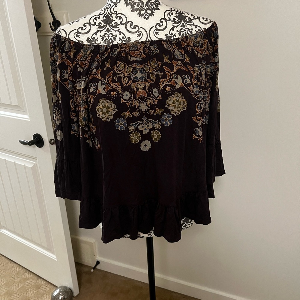 Ecoté Floral Off-Shoulder Blouse
Anthropologie